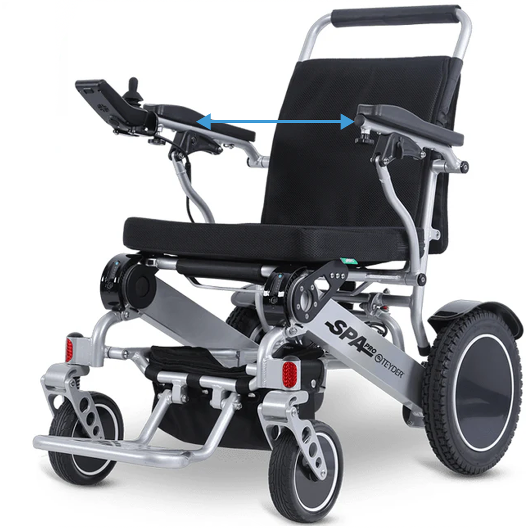 imagen de la silla eléctrica spa pro con flecha que indica que se puede ensanchar para mayor comodidad de usuario de gran complexión dortomedical