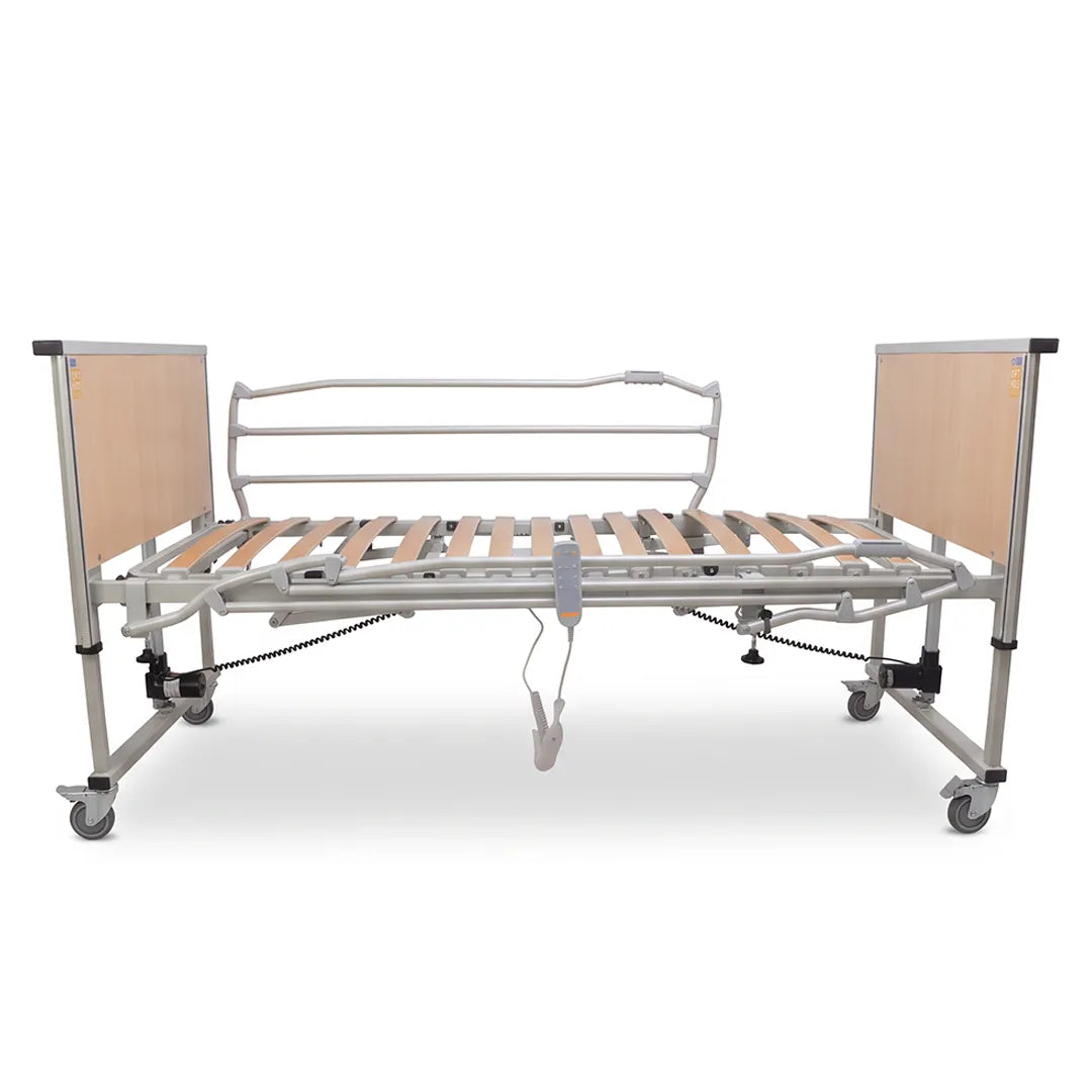 Cama articulada plegable Triumph regulable en altura gracias a los motores incorporados en su cabecero y piecero dortomedical