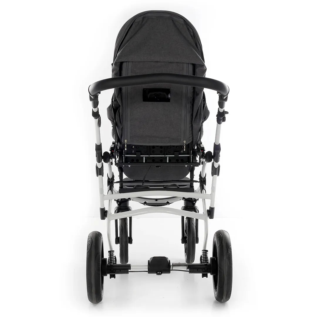 Silla PCI infantil con asiento basculante que distribuye el peso de forma uniforme para mejorar la postura dortomedical