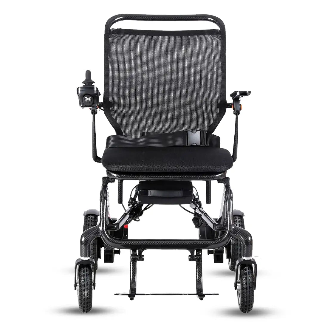 Vista frontal de la silla de ruedas eléctrica con estructura plegable para un almacenamiento cómodo dortomedical