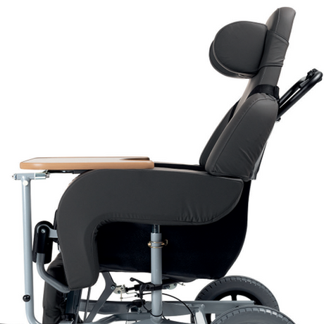 Poltrona basculante com rodas elétrica ou manual para exterior Coraille