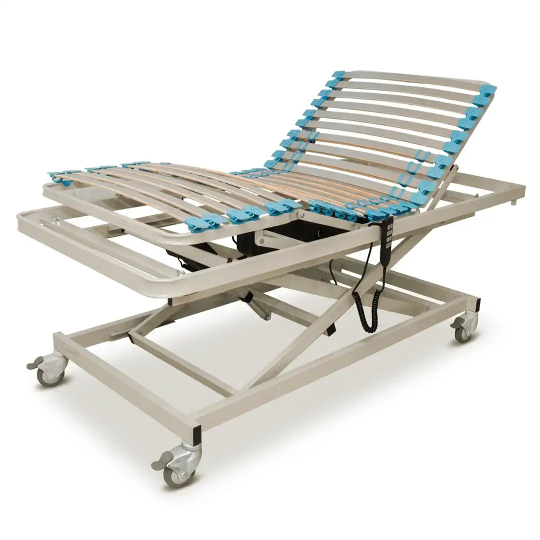 Cama para enfermos con elevacion regulable hasta 93 cm que facilita una transferencia segura dortomedical
