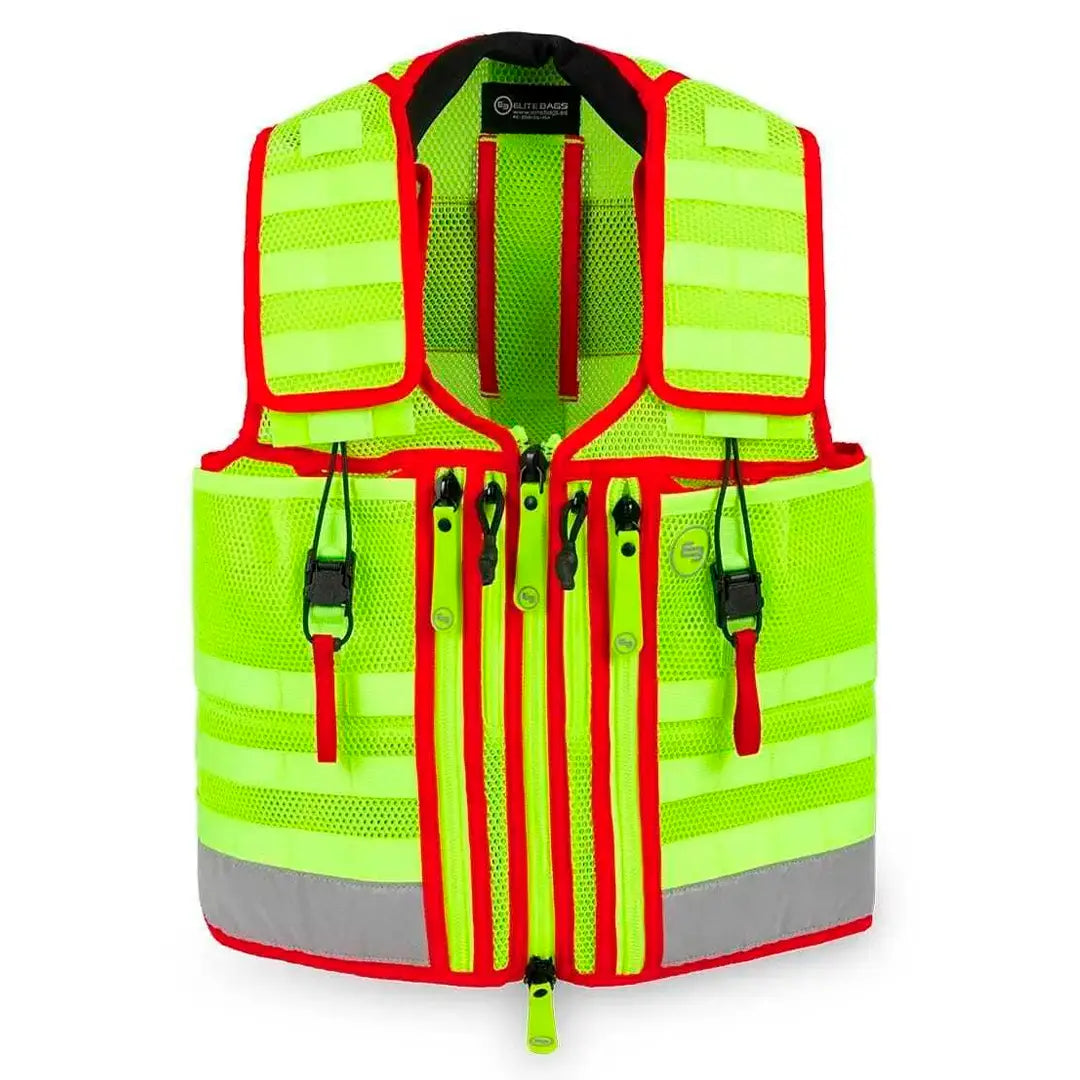 Chaleco reflectante técnico en diseño corto que mejora la movilidad en espacios confinados dortomedical