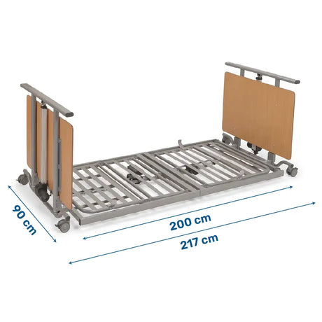 Dimensiones de la cama articulada ultrabaja COTA 0 con batería de emergencia para colocar el lecho a cero cuando sea necesario dortomedical