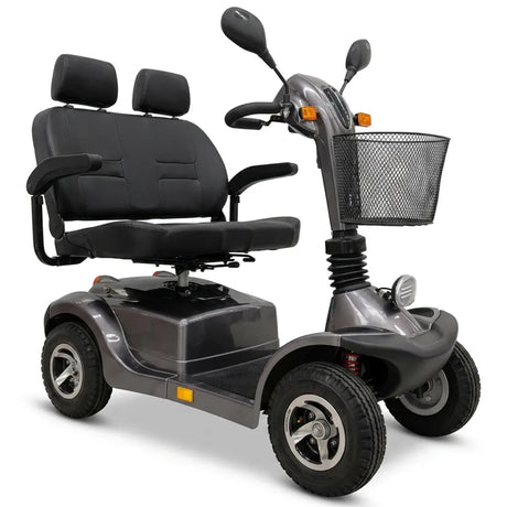 Scooter eléctrico biplaza con respaldo abatible y reposacabezas para el mejor descanso en ruta dortomedical