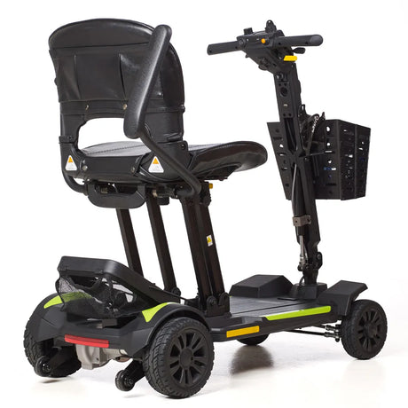 Vista trasera del scooter eléctrico ligero con formato compacto para un fácil almacenamiento dortomedical