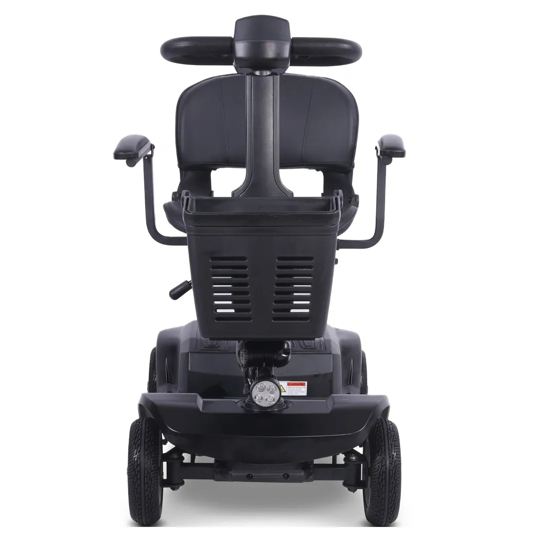 Plano frontal de scooter de movilidad negro mostrando los reposabrazos abatibles y regulables en anchura que ofrecen un mayor confort dortomedical