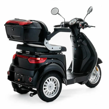 Scooter de movilidad con puerto USB incorporado para cargar el móvil durante el trayecto de Dortomedical