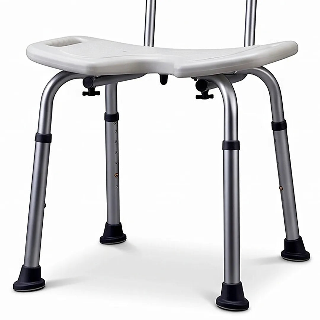 Asiento de la silla de baño y ducha con estructura de aluminio que resiste hasta 136 kg de peso dortomedical