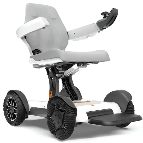 Vista inclinada de la silla eléctrica robooterx40 con plegado automático dortomedical