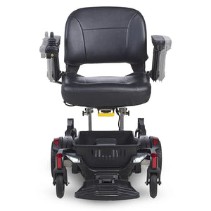 Vista frontal de la silla eléctrica fabricada en material resistente y seguro que soporta hasta 130 kg de peso de usuario dortomedical