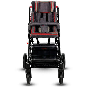 Reposapiés con tres posiciones de ajuste en la silla PCI ultraligera Zefir, diseñado para acompañar la evolución y estatura del niño dortomedical