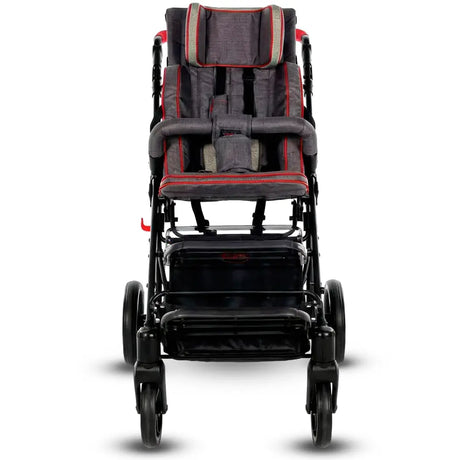 Reposapiés con tres posiciones de ajuste en la silla PCI ultraligera Zefir, diseñado para acompañar la evolución y estatura del niño dortomedical