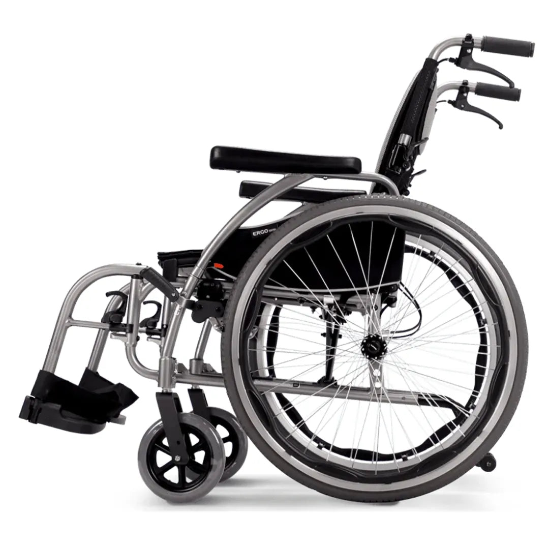 Silla de ruedas segura con sistema antivuelco patentado para superar bordillos con estabilidad dortomedical