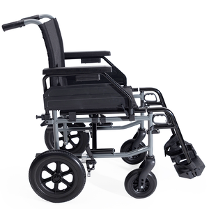 Perfil de silla de ruedas de traslado Gades Vario mostrando los reposabrazos regulables en altura y abatibles para transferencias dortomedical