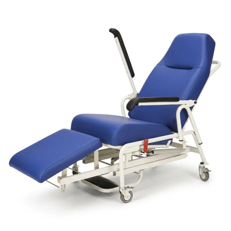 Sillón médico para el traslado seguro de pacientes en centros sanitarios y clínicas dortomedical